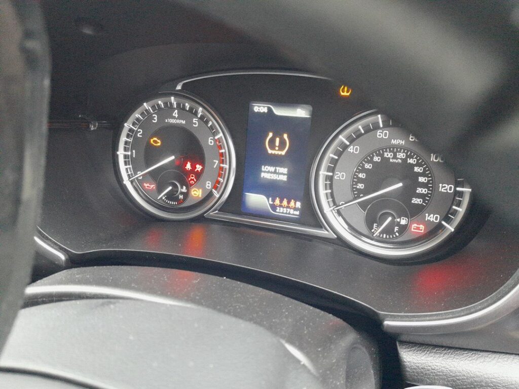 Suzuki Vitara TPMS low tyre pressure warning in the cluster